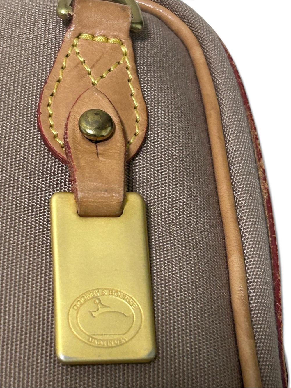 DOONEY & BOURKE Vintage Camera Zip Top Made in USA Crossbody Bag - Picture 4 of 15